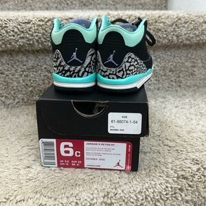 Baby/walker jordan retro 3 black/mint
